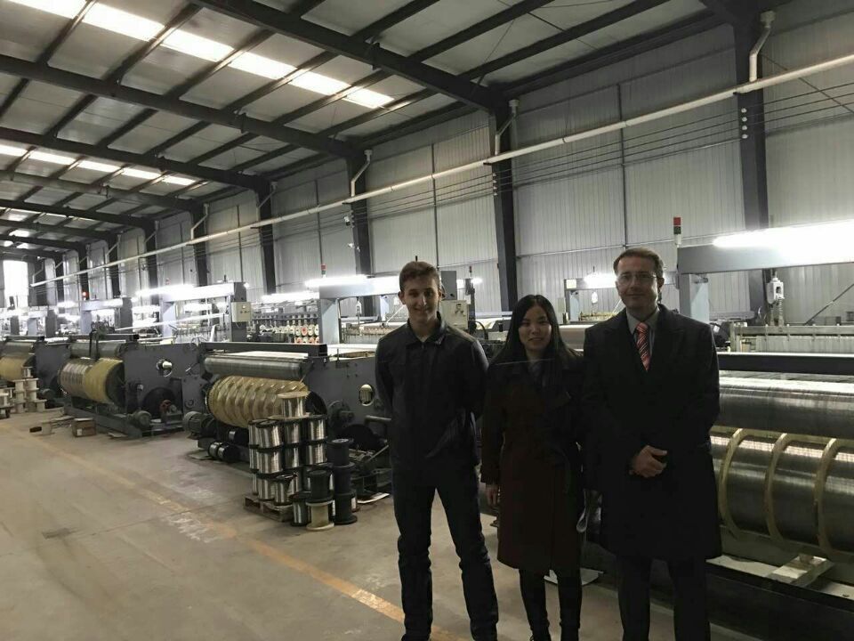 C:\Documents and Settings\Administrator\妗岄潰\瀹㈡埛鏉ヨ (2).jpg 客戶來(lái)廠參觀